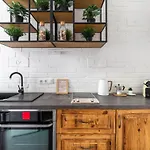 Fr34J Brendon Designer Studio Apt