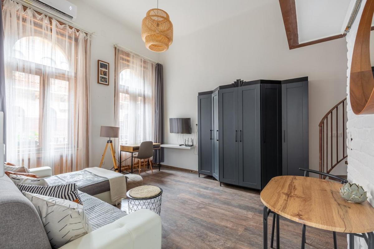 Fr34j Brendon Designer Apartment *