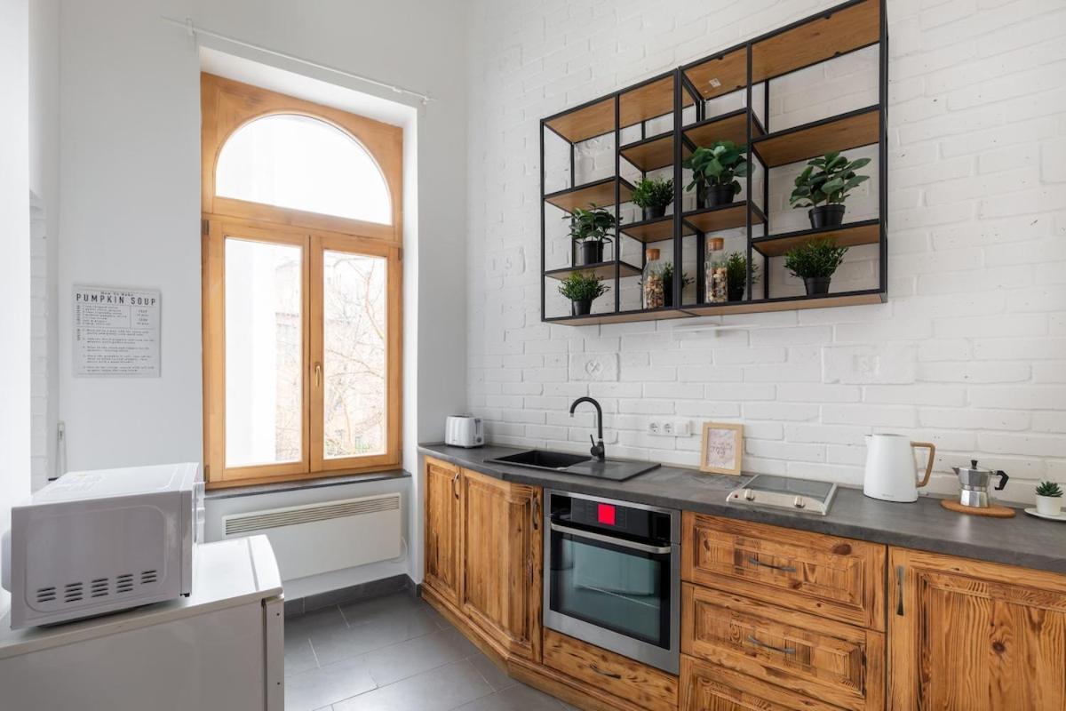 Apartment Fr34j Brendon Designer